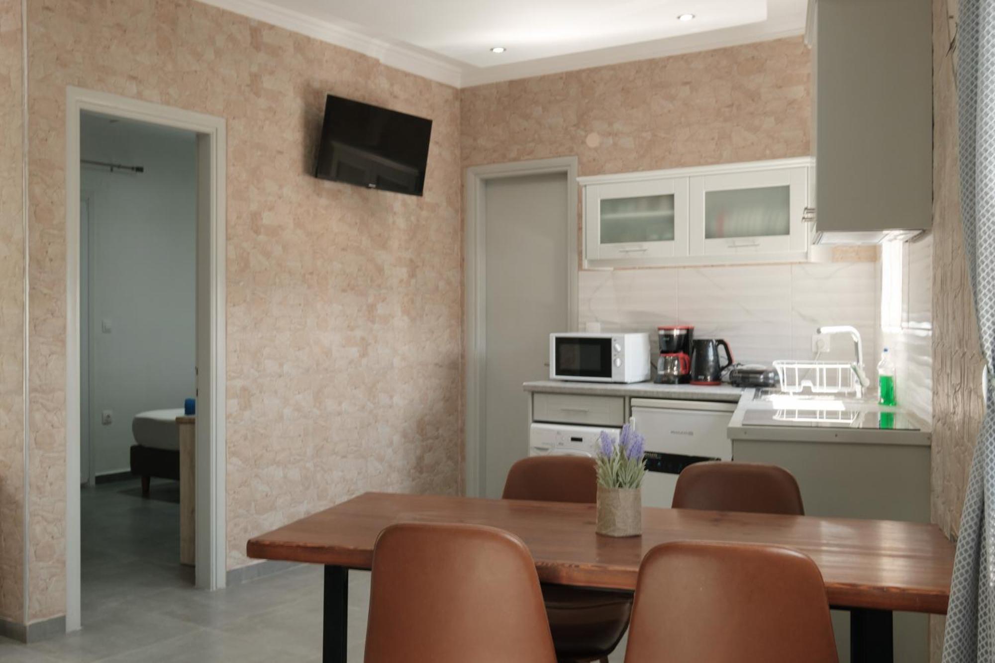 Pyrgi House, Corfu Apartment Ypsos
